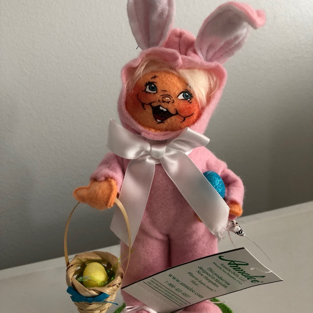 Annalee NWT 6 in Easter Bunny Kid
